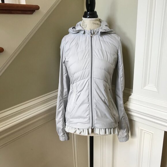 Lululemon Spring Fling Puffy Windbreaker Jacket Womens 6 Gray Hooded Full Zip - Picture 3 of 12